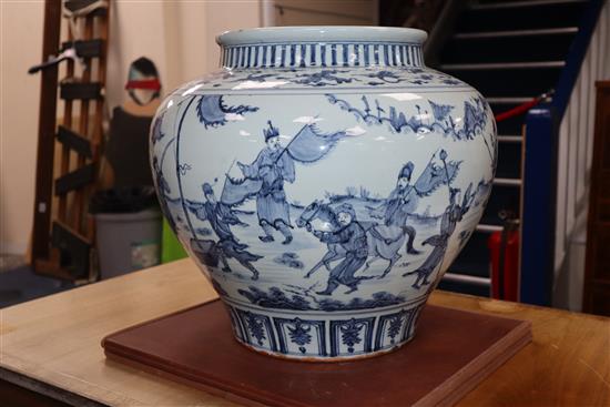 A large Chinese blue and white Guan jar height 40cm